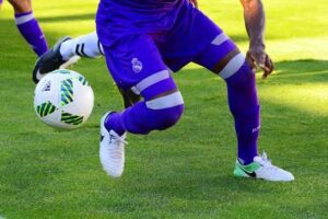 Lire la suite à propos de l’article Kenzo Kies : le jeune footballeur formé à Lyon victime d’une noyade dans le Rhône à Villeurbanne