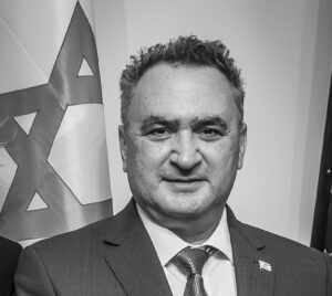 Lire la suite à propos de l’article LFI : pourquoi La France insoumise réclame le renvoi de l’ambassadeur israélien ?