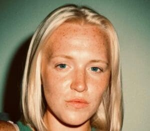 Lire la suite à propos de l’article Lucy Stemp : La militante identitaire Britannique disparue à Paris depuis le 30 mai, retrouvée vivante