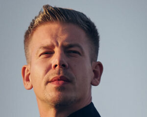 Lire la suite à propos de l’article Péter Magyar : avec l’opération Purgatoire, le nouveau Premier ministre hongrois veut tourner définitivement la page Viktor Orbán