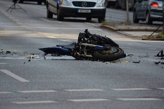Lire la suite à propos de l’article Rassemblement automobile : deux motards en urgence absolue après un grave accident à Villefranche-sur-Saône