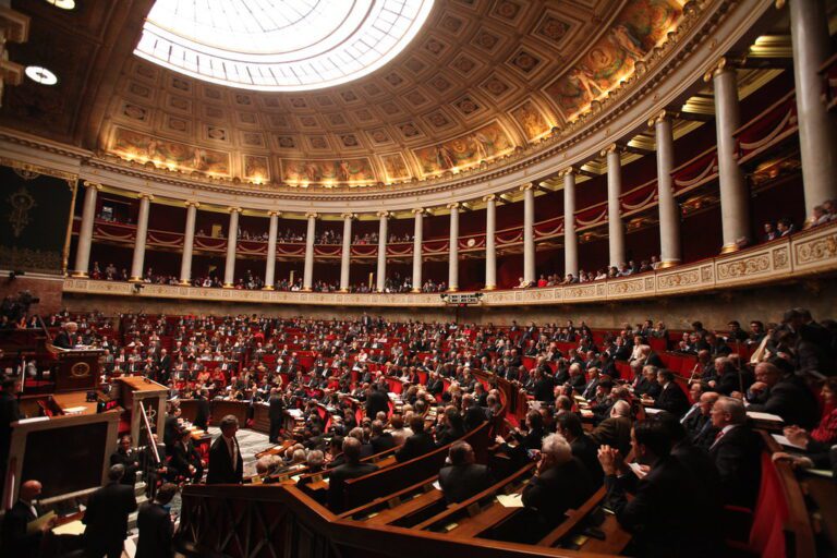 Lire la suite à propos de l’article Rétention administrative : le Parlement allonge à 210 jours la durée de maintien des étrangers jugés dangereux
