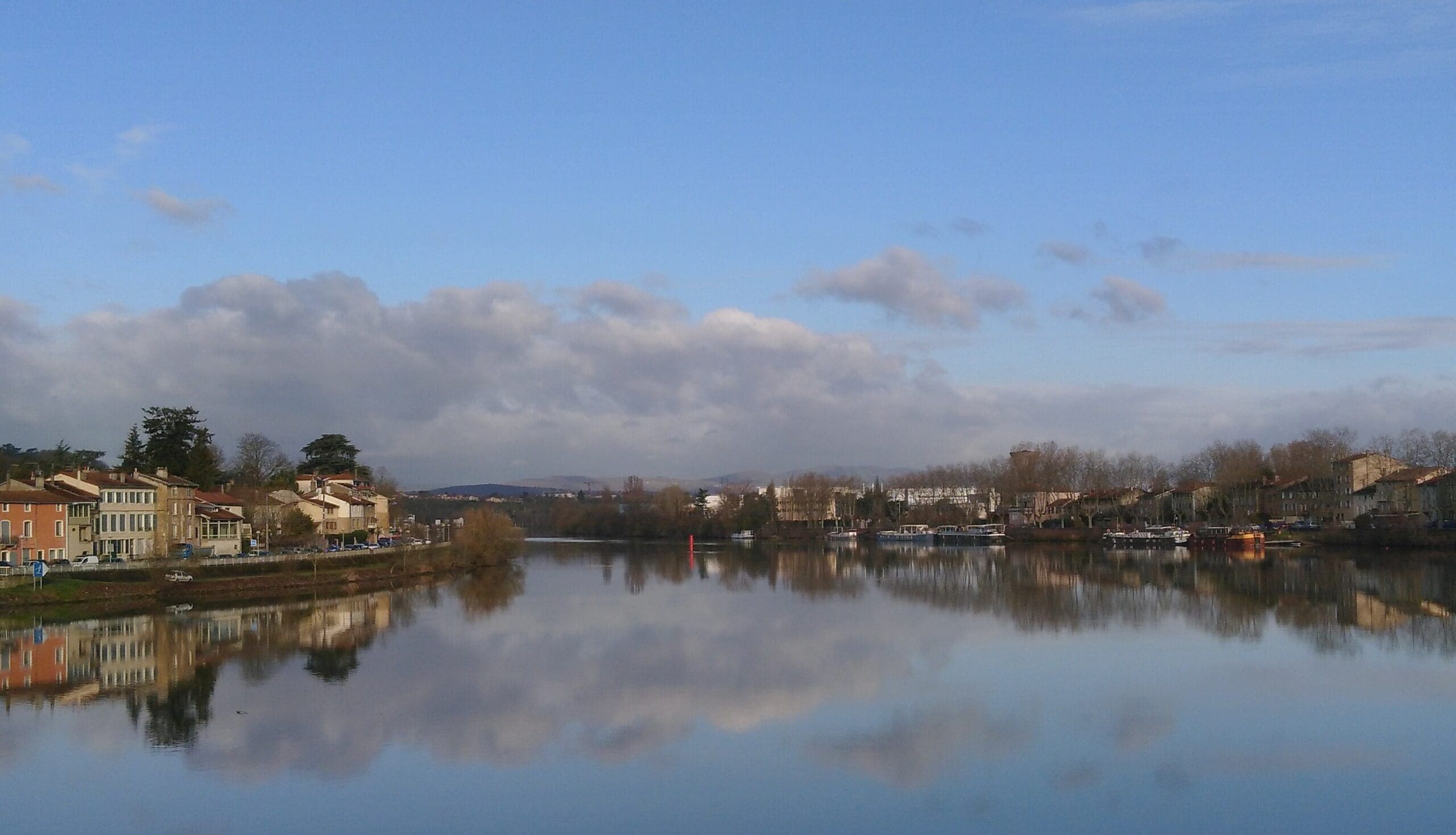 You are currently viewing Saône : où en est l’enquête après la découverte d’un corps lesté par une chaîne près de Neuville-sur-Saône ?