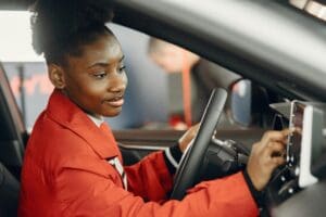 Lire la suite à propos de l’article Téléphone au volant : l’Ardèche devient le 5ème département à suspendre le permis de conduire jusqu’à six mois