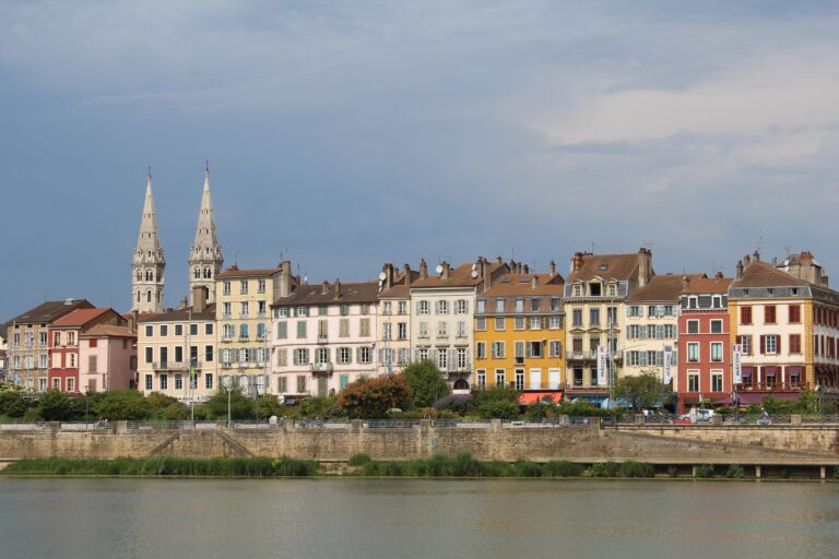 Lire la suite à propos de l’article Trottinette électrique : un homme de 25 ans tué à Mâcon