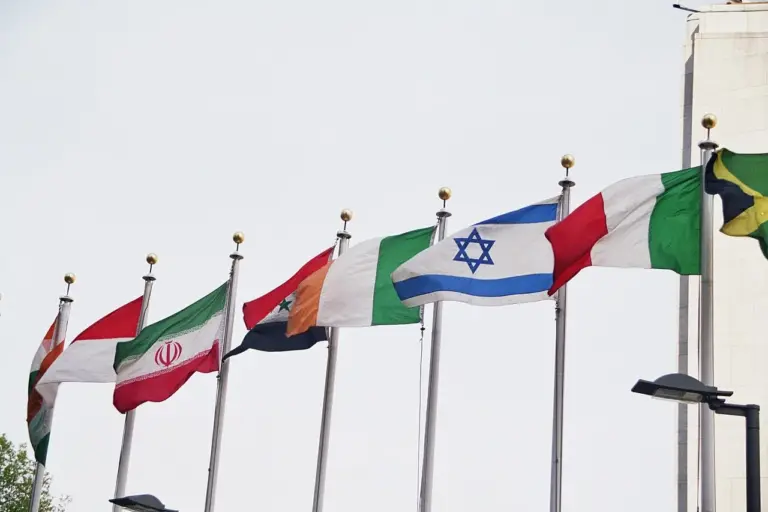 Lire la suite à propos de l’article Accord Iran-États-Unis : 300 milliards et levée des sanctions