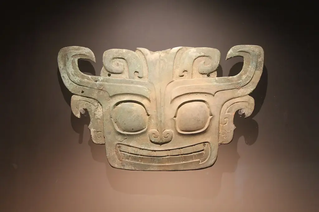 Artefact en fer météoritique découvert à Sanxingdui en Chine