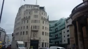 Lire la suite à propos de l’article BBC : 550 postes supprimés dans une cure d’austérité historique