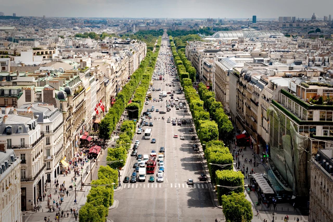 You are currently viewing Mondial 2026 : sécurité renforcée sur les Champs-Élysées à l’occasion de France-Sénégal et d’Argentine-Algérie