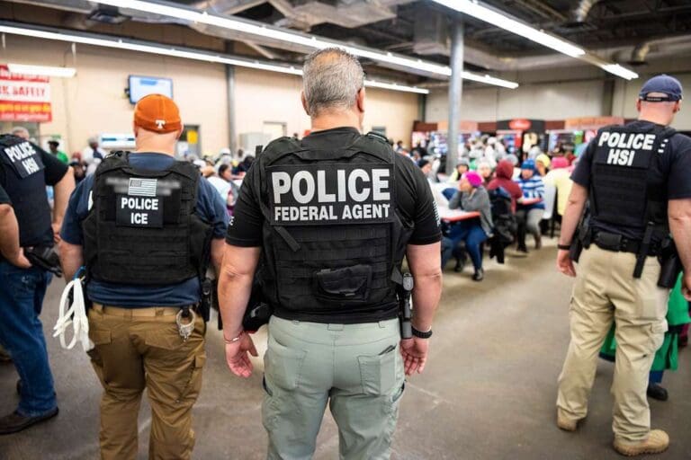 Lire la suite à propos de l’article États-Unis : un budget de 70 milliards de dollars pour renforcer la lutte contre l’immigration adopté à la Chambre