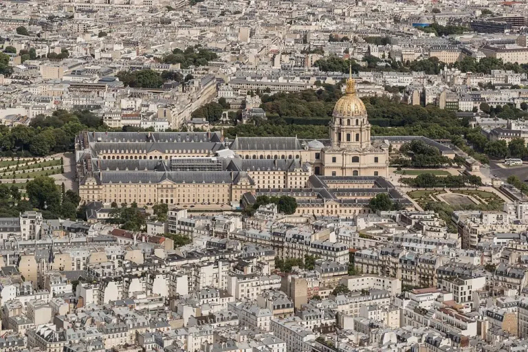 Lire la suite à propos de l’article Lily Wang : le restaurant des puissants change de mains à Paris