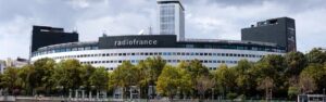 Lire la suite à propos de l’article Audiovisuel public : l’Arcom met en demeure Radio France pour sous-représentation du RN, un débat relancé sur le pluralisme