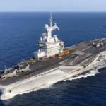 Le porte-avions Charles de Gaulle en mer