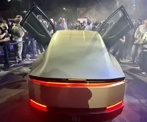 Lire la suite à propos de l’article Conduite autonome : l’ONU adopte les premieres regles mondiales, un tournant pour le Cybercab de Tesla