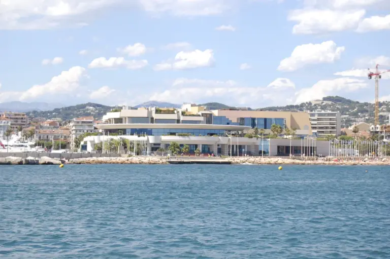 Lire la suite à propos de l’article Festival de Cannes : l’intelligence artificielle s’impose