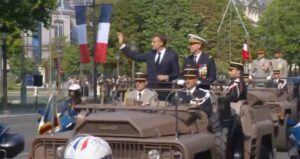 Lire la suite à propos de l’article 14-Juillet : Emmanuel Macron préside un défilé militaire tourné vers le réarmement