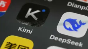 Lire la suite à propos de l’article Kimi K3 : la nouvelle intelligence artificielle chinoise qui défie les géants américains