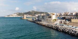 Lire la suite à propos de l’article Ceuta : l’afflux massif de migrants ravive les tensions diplomatiques entre l’Espagne et le Maroc