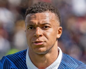 Lire la suite à propos de l’article Coupe du Monde 2026 : Une triple victoire pour la France face à la Suède
