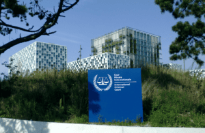 Lire la suite à propos de l’article États-Unis : Washington lance une campagne contre la Cour pénale internationale et ravive les tensions avec la justice internationale