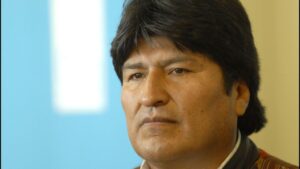 Lire la suite à propos de l’article Evo Morales : un mandat d’arrêt relance la crise politique en Bolivie autour de l’ancien président