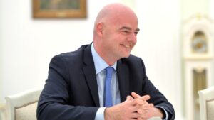 Lire la suite à propos de l’article FIFA : la création d’une nouvelle société commerciale pour gérer les revenus du Mondial provoque une onde de choc dans le football mondial
