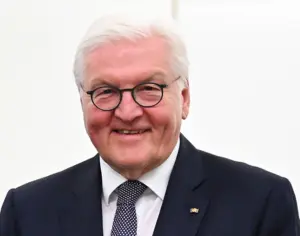 Lire la suite à propos de l’article Frank-Walter Steinmeier : le président allemand veut faire évoluer le rôle du chef de l’État face à la poussée de l’extrême droite
