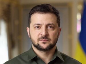 Lire la suite à propos de l’article Guerre en Ukraine : Zelensky accuse la Corée du Nord d’avoir fourni le missile qui a tué une même famille