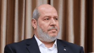 Lire la suite à propos de l’article Hamas : Khalil Al-Hayya élu nouveau dirigeant du mouvement islamiste palestinien après la mort de Yahya Sinouar