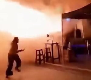 Lire la suite à propos de l’article Incendie à Bangkok : au moins 28 morts dans un bar