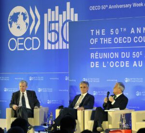 Lire la suite à propos de l’article OCDE : le plan pour redresser les comptes de la France face à une dette devenue préoccupante