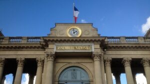 Lire la suite à propos de l’article Présomption d’usage des armes à feu : l’Assemblée nationale écarte le débat sur la pétition citoyenne