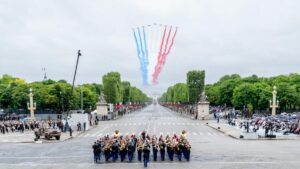 Lire la suite à propos de l’article QR Code le 14 juillet : la justice annule l’obligation pour assister au défilé des Champs-Élysées