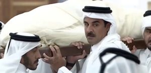 Lire la suite à propos de l’article Qatar : les hommages internationaux à l’émir Hamad bin Khalifa Al Thani réunissent l’élite mondialiste