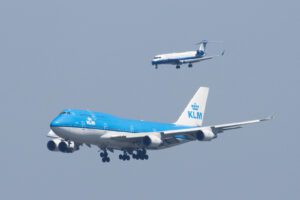 Lire la suite à propos de l’article Trafic aérien : 153 359 vols en un jour, le ciel fait le plein