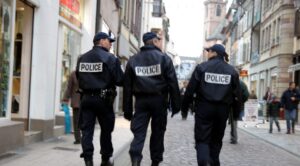 Lire la suite à propos de l’article Trafic d’armes de guerre : neuf personnes mises en examen après le démantèlement d’un réseau franco-suisse dans l’Oise