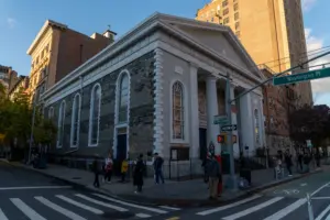 Lire la suite à propos de l’article Génération Z : les jeunes remplissent les églises de New York