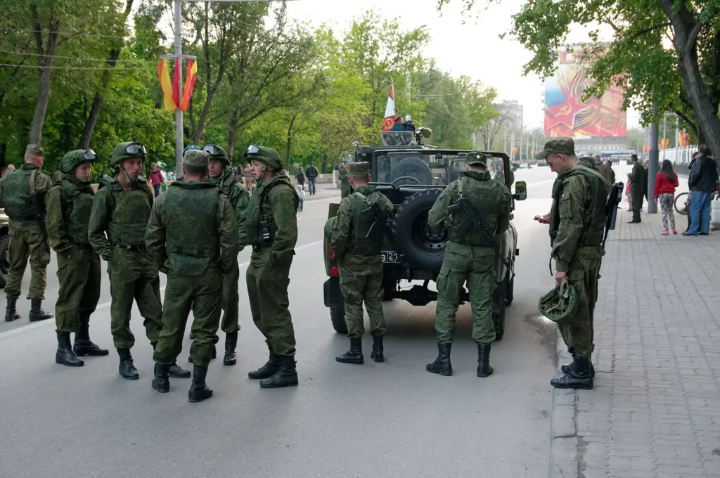 Soldats de l'armée russe lors d'un défilé