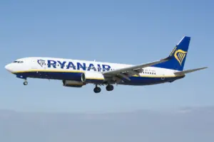 Lire la suite à propos de l’article Ryanair : un hublot se brise en plein vol en Grèce