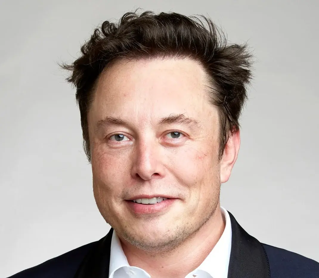 Portrait d'Elon Musk, patron de X, dont le service bancaire X Money promet un taux d'intérêt de 6 %