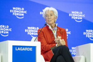 Lire la suite à propos de l’article Christine Lagarde : la présidente de la BCE intéressée par la présidence du WEF