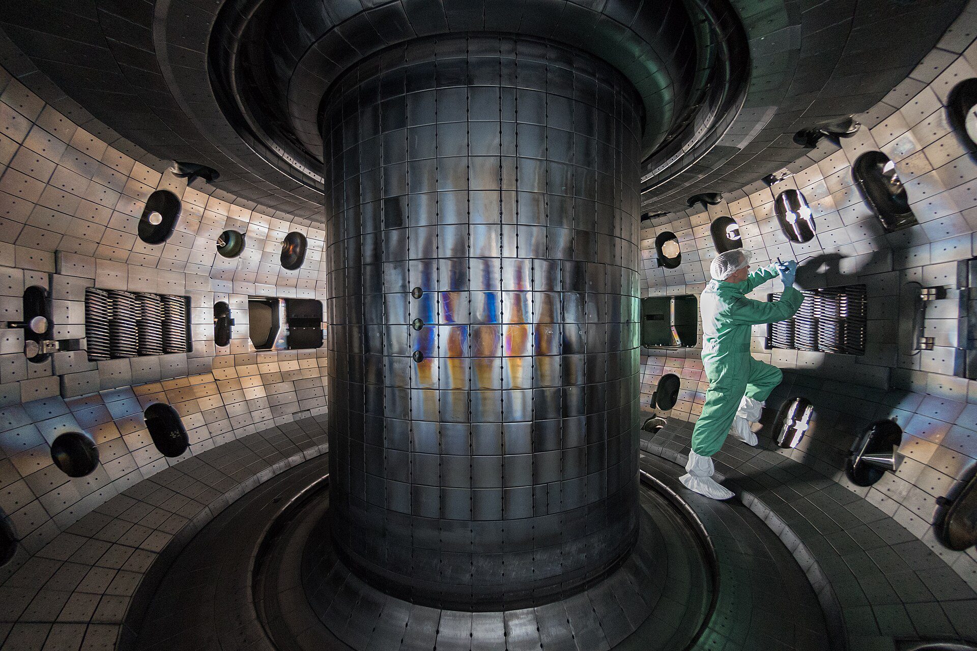 La chambre de fusion d'un Tokamak. Photo : @Rswilcox