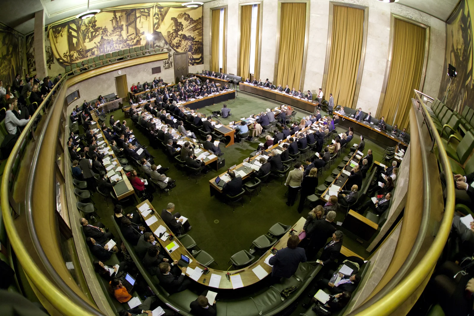 Salle du Conseil du Palais des Nations à Genève, où se réunit la Conférence du désarmement