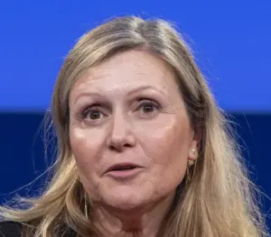 Lire la suite à propos de l’article Frais de mandat : Larcher et Braun-Pivet refusent la transparence