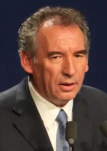Lire la suite à propos de l’article Crise financière : Bayrou juge l’addition de la dette « inéluctable »