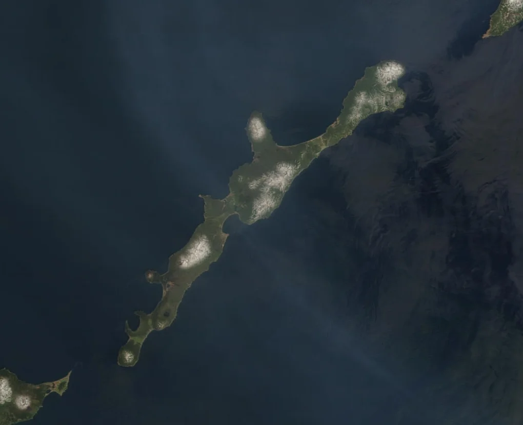 Image satellite de l’île d’Iturup, dans l’archipel des Kouriles disputé entre la Russie et le Japon