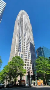 Lire la suite à propos de l’article Bank of America : 250 milliards de dollars investis depuis 18 mois pour fêter les 250 ans des États-Unis