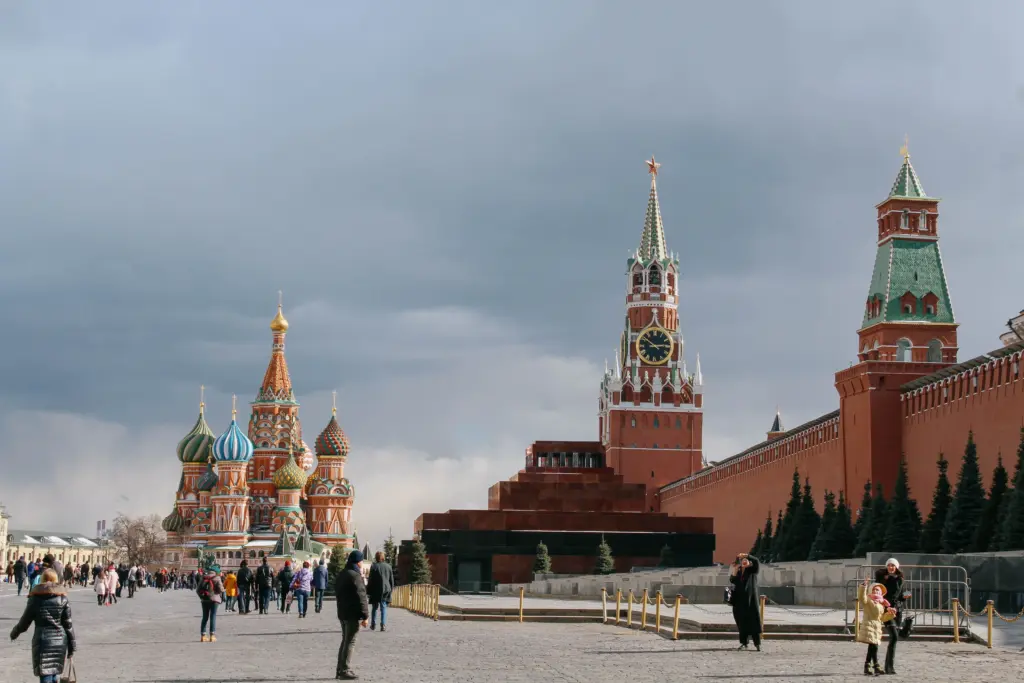 Nuages au-dessus du Kremlin a Moscou