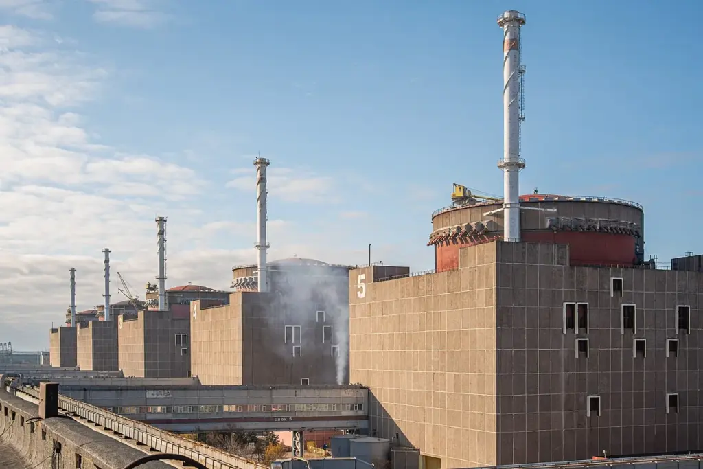 Vue d'ensemble de la centrale nucléaire de Zaporijia, en Ukraine (photo d'archives)