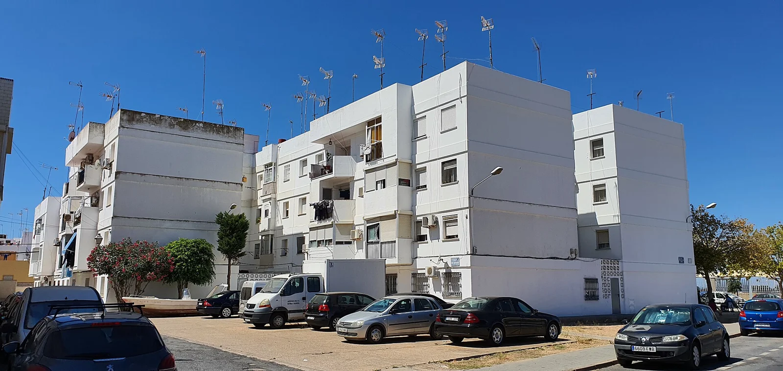 Immeubles du front de port a Isla Cristina, dans la province de Huelva, en Andalousie